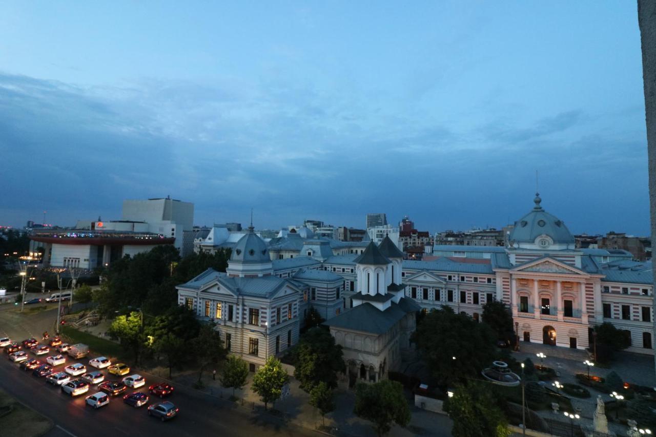 Serenity Heights Apartment: A Panoramic Haven Near Old Town - Free Minibar 布加勒斯特 外观 照片