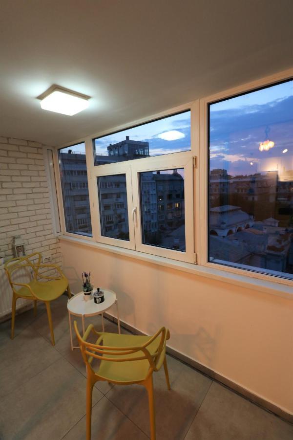 Serenity Heights Apartment: A Panoramic Haven Near Old Town - Free Minibar 布加勒斯特 外观 照片