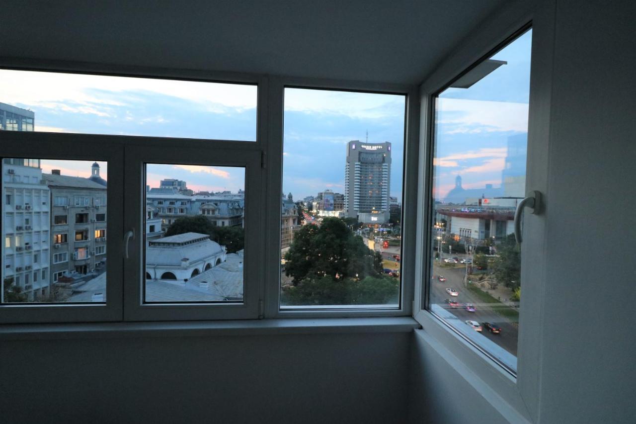 Serenity Heights Apartment: A Panoramic Haven Near Old Town - Free Minibar 布加勒斯特 外观 照片